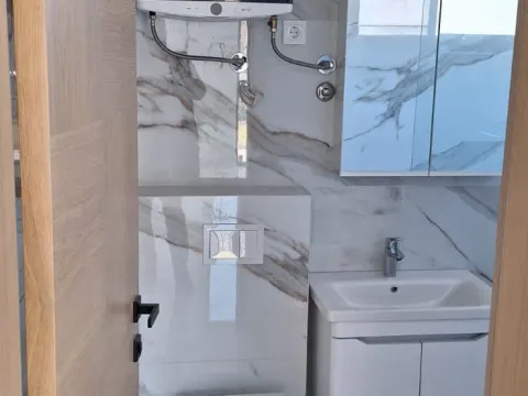 Prodaja, jednosoban stan, 49m², Tivat, Crna Gora - image 12