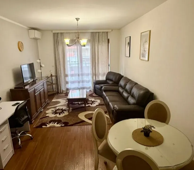 Izdavanje, jednosoban stan, 49m², Master Kvart, Podgorica