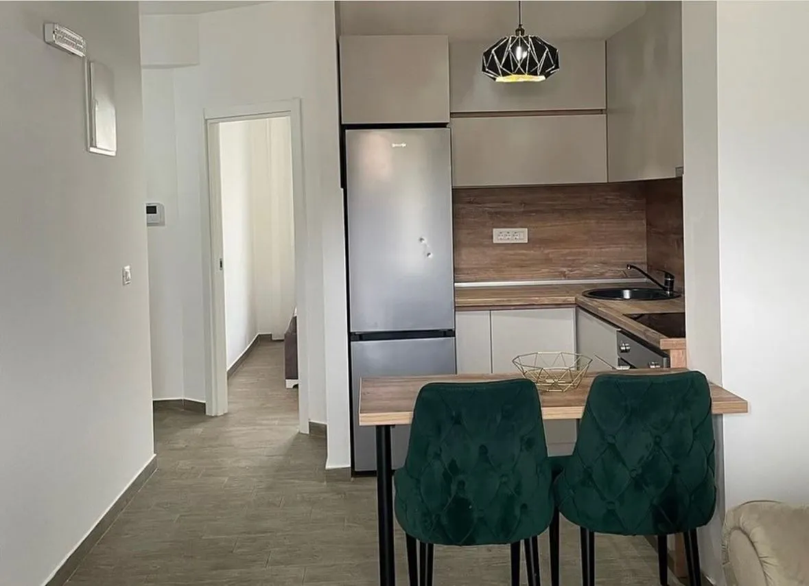 Izdavanje, jednosoban stan, 40m², Šušanj, Bar