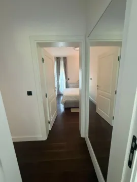 Izdavanje, dvosoban stan, 80m², Centar, Tivat - image 10