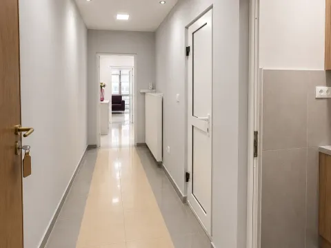 Rent, office space, 100m², Centar, Podgorica - image 6