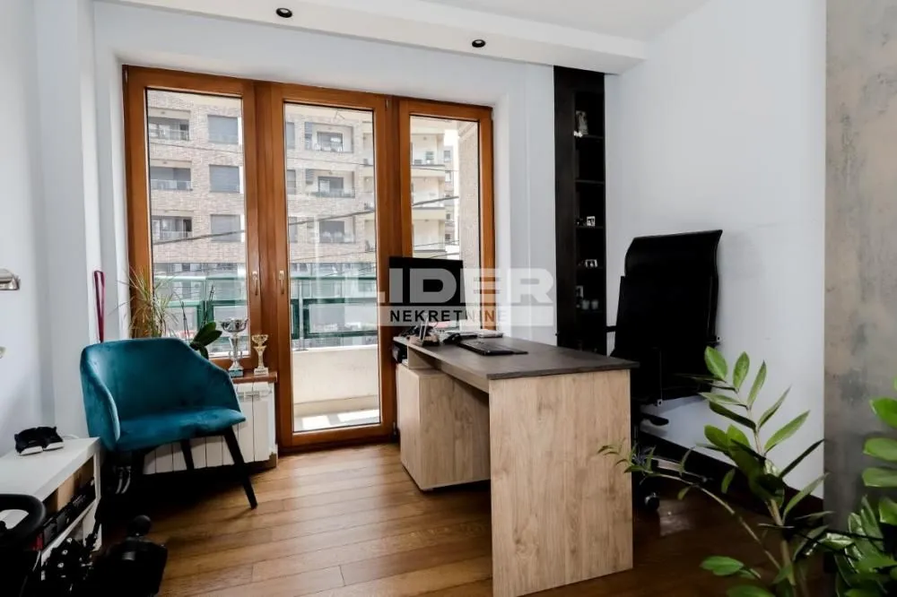 Sale, four bedroom apartment, 115m², Južni Bulevar, Vračar Sve Podlokacije