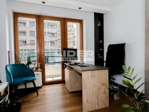 Prodaja, četvorosoban stan, 115m², Južni Bulevar, Vračar Sve Podlokacije - image 12