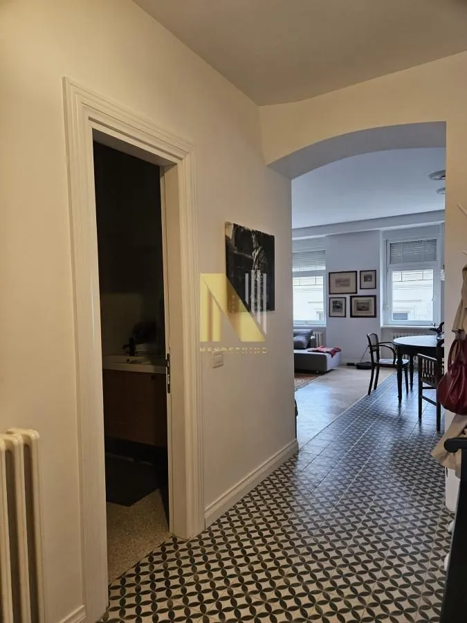 Izdavanje, trosoban stan, 110m², Centar, Novi Sad