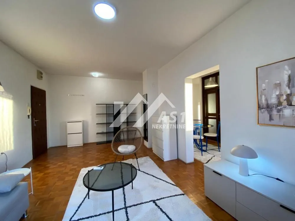 Izdavanje, dvosoban stan, 56m², Nova Detelinara, Novi Sad Sve Podlokacije