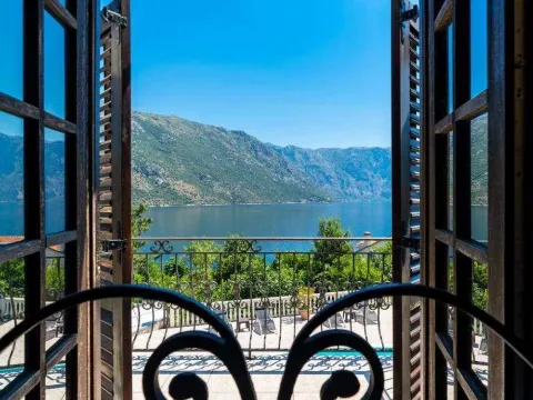 Sale, house, 278m², Stoliv, Kotor - image 11