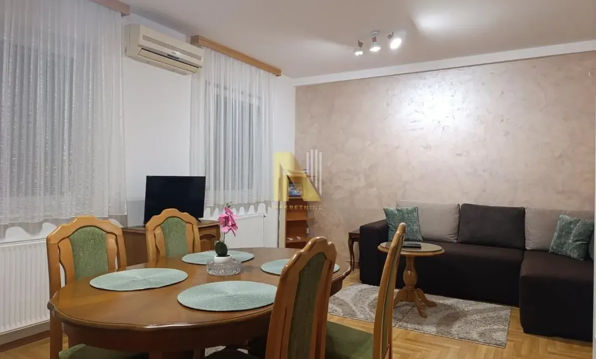 Izdavanje, dvosoban stan, 50m², Socijalno, Novi Sad Sve Podlokacije