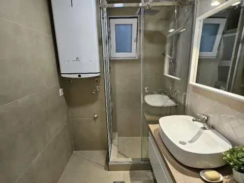 Izdavanje, trosoban stan, 85m², Novi Beograd Blok 23, Novi Beograd Sve Podlokacije - image 10