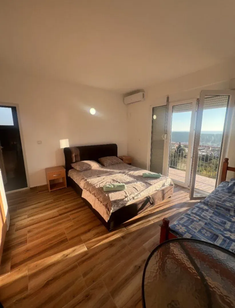 Sale, house, 360m², Sutomore, Bar