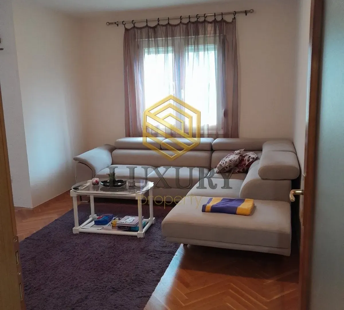 Izdavanje, jednosoban stan, 74m², Zagorič, Podgorica