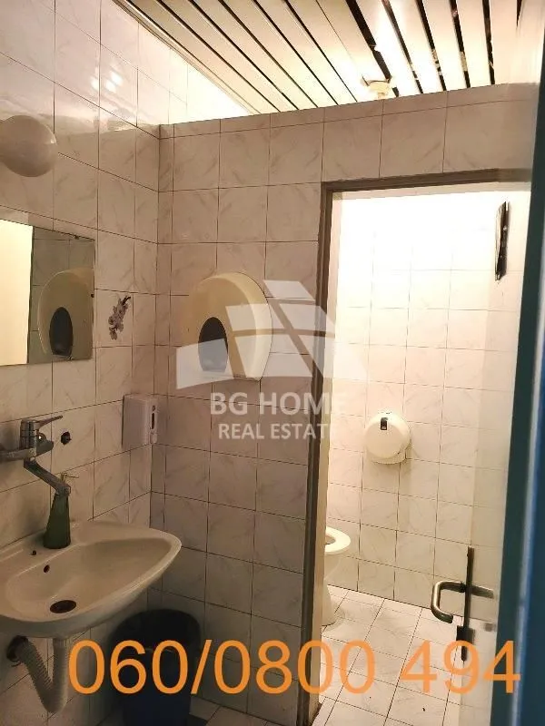Sale, office space, 315m², Čukarica, Beograd