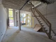 Izdavanje, poslovni prostor, 85m², Zemun Centar, Zemun Sve Podlokacije - image 2