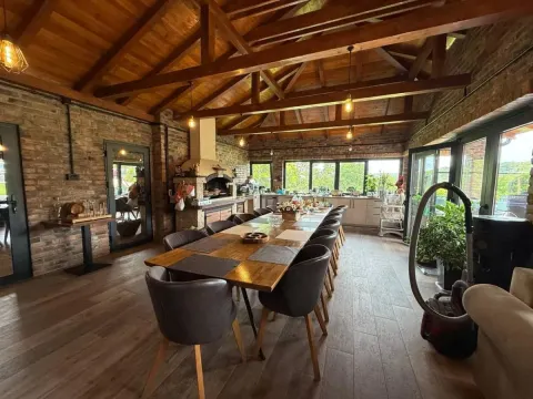 Prodaja, kuća, 270m², Petrovaradin, Novi Sad - image 73