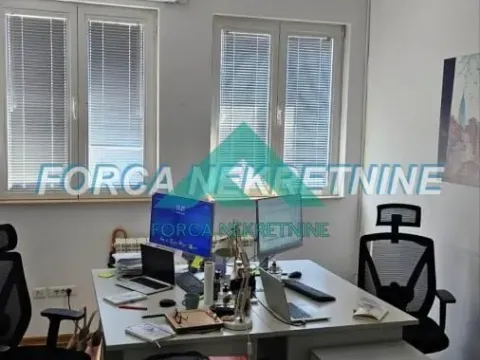 Izdavanje, poslovni prostor, 130m², Stari Grad, Beograd - image 9