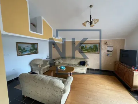 Rent, three bedroom apartment, 120m², Tološi, Podgorica - image 1