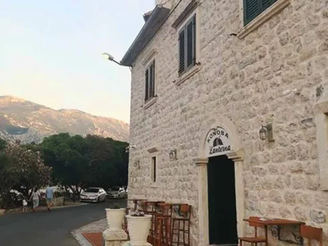 Prodaja, kuća, 325m², Kotor, Crna Gora - image 1
