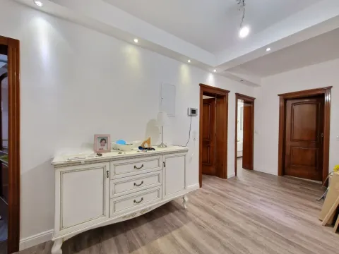 Prodaja, kuća, 250m², Budva, Crna Gora - image 10