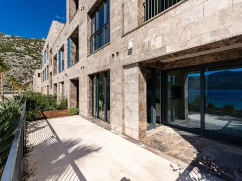 Rent, two bedroom apartment, 116m², Risan, Kotor - image 13