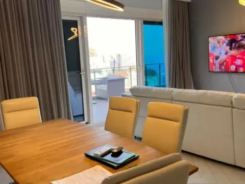 Sale, two bedroom apartment, 120m², Bečići, Budva - image 7