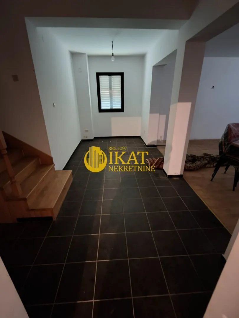Prodaja, kuća, 220m², Crepaja, Kovačica