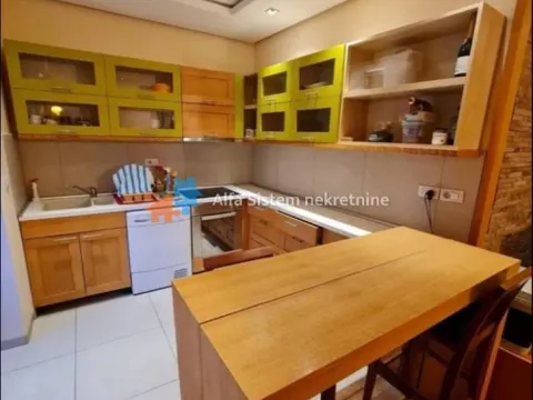 Rent, two bedroom apartment, 63m², Kalenić Pijaca, Vračar Sve Podlokacije - image 2