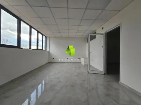 Rent, office space, 1200m², Pantelej, Niš - image 7