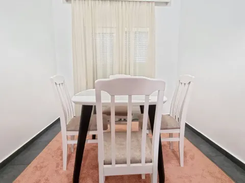 Izdavanje, jednosoban stan, 45m², Lastva Grbaljska, Kotor - image 14