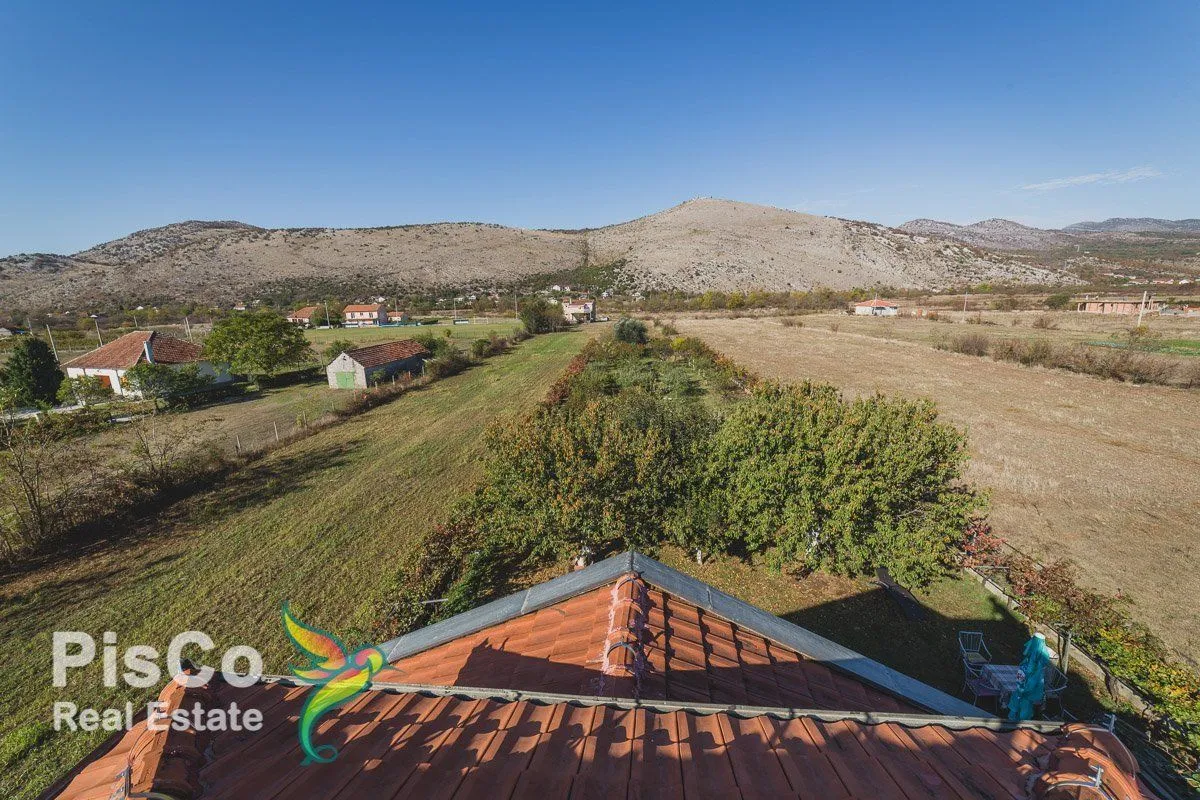 Izdavanje, kuća, 200m², Donji Kokoti, Podgorica