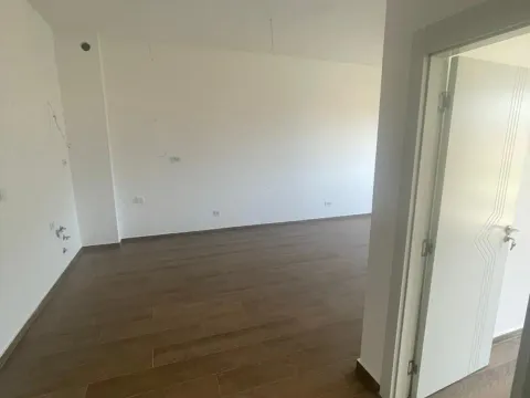 Sale, one bedroom apartment, 46m², Podmaine, Budva - image 5