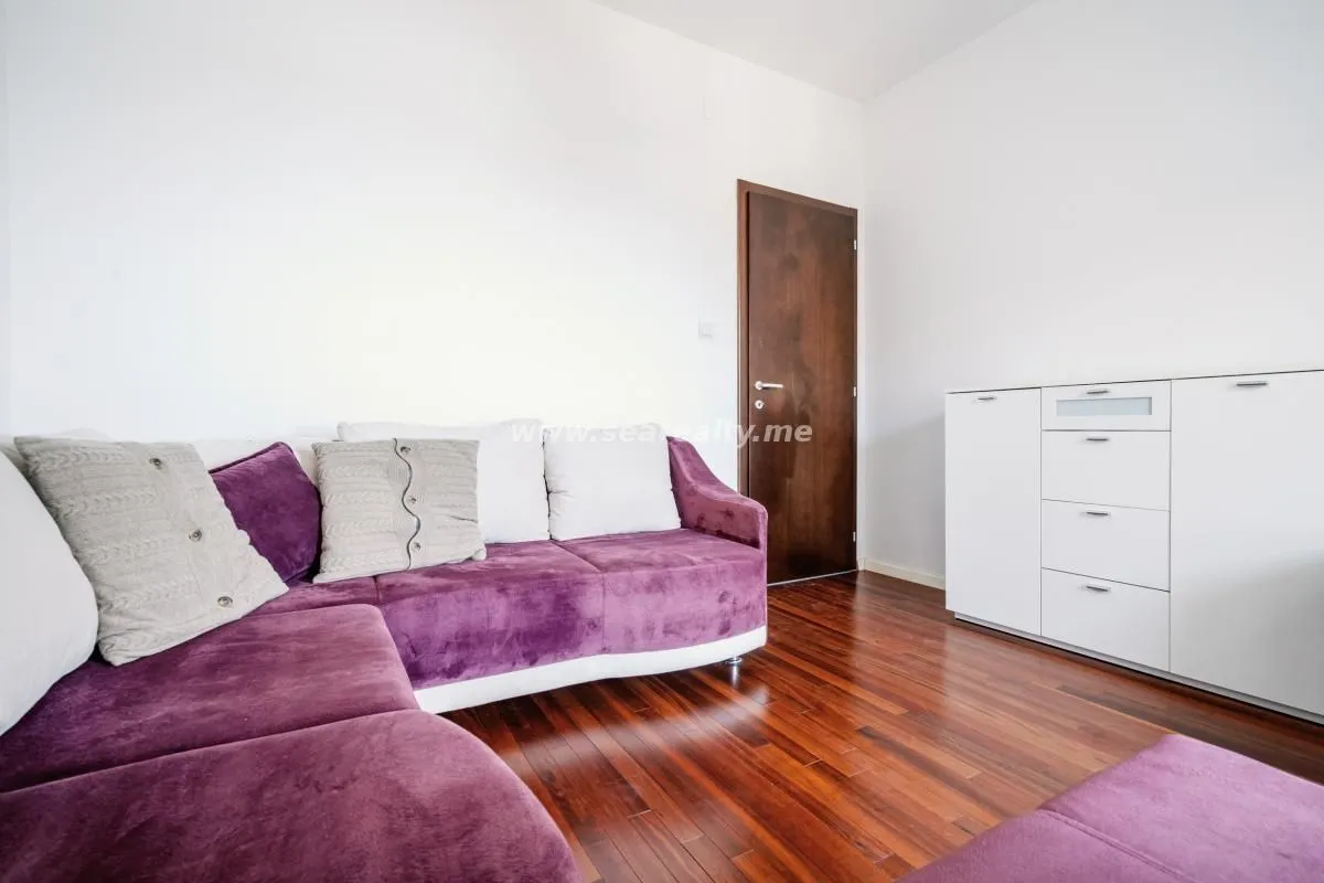 Sale, two bedroom apartment, 76m², Budva, Crna Gora