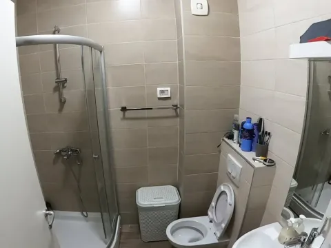 Izdavanje, jednosoban stan, 45m², Zagorič, Podgorica - image 8