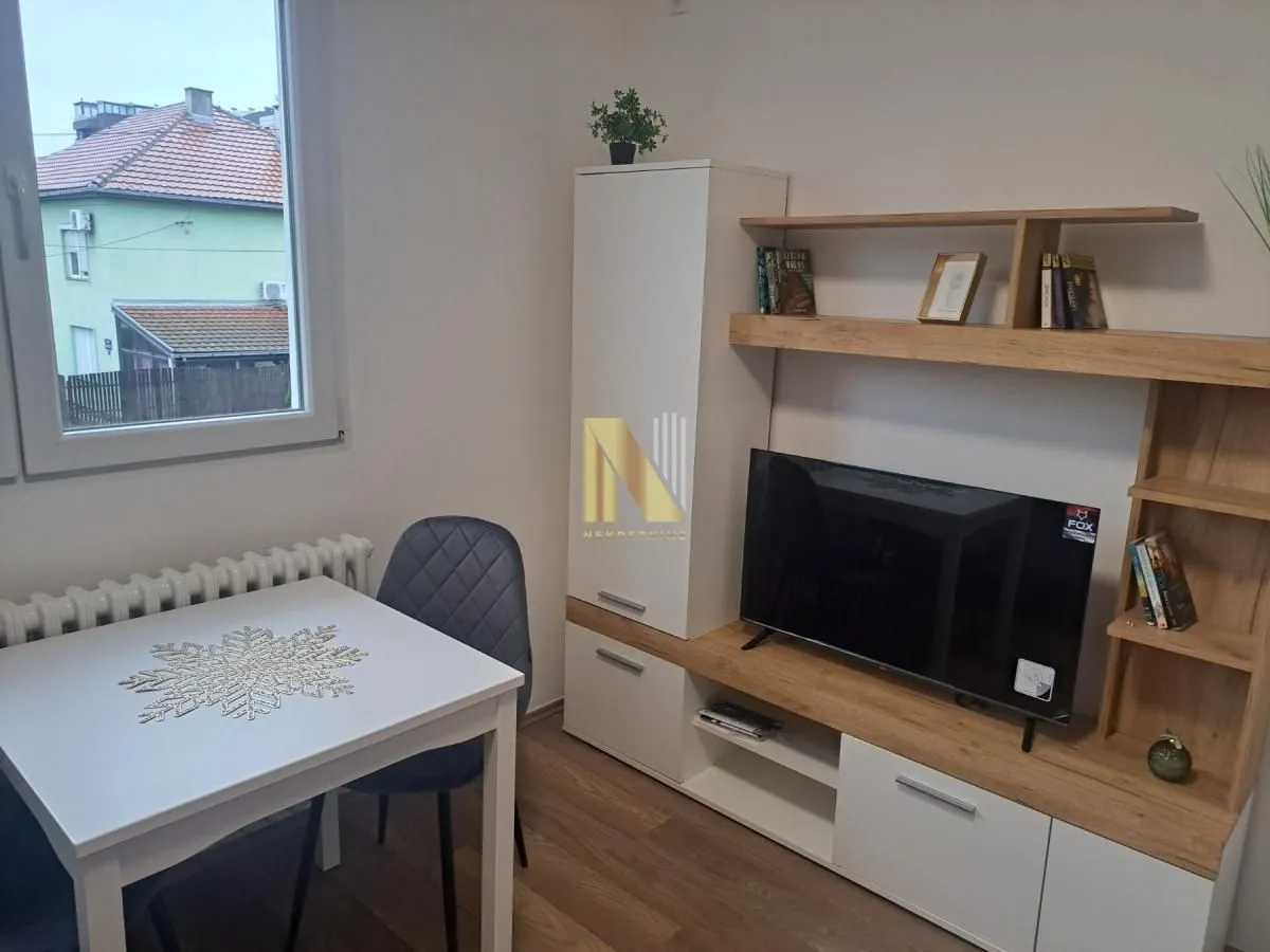 Prodaja, garsonjera, 16m², Banatić, Novi Sad Sve Podlokacije