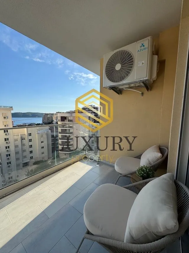Prodaja, dvosoban stan, 74m², Bečići, Budva