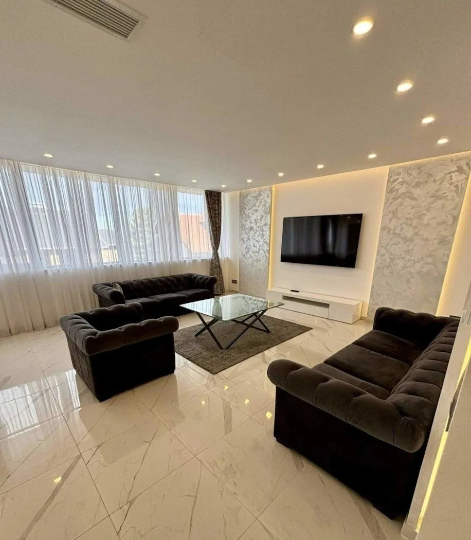 Izdavanje, jednosoban stan, 98m², Sremska Kamenica, Petrovaradin
