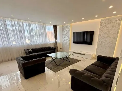 Izdavanje, jednosoban stan, 98m², Sremska Kamenica, Petrovaradin - image 2