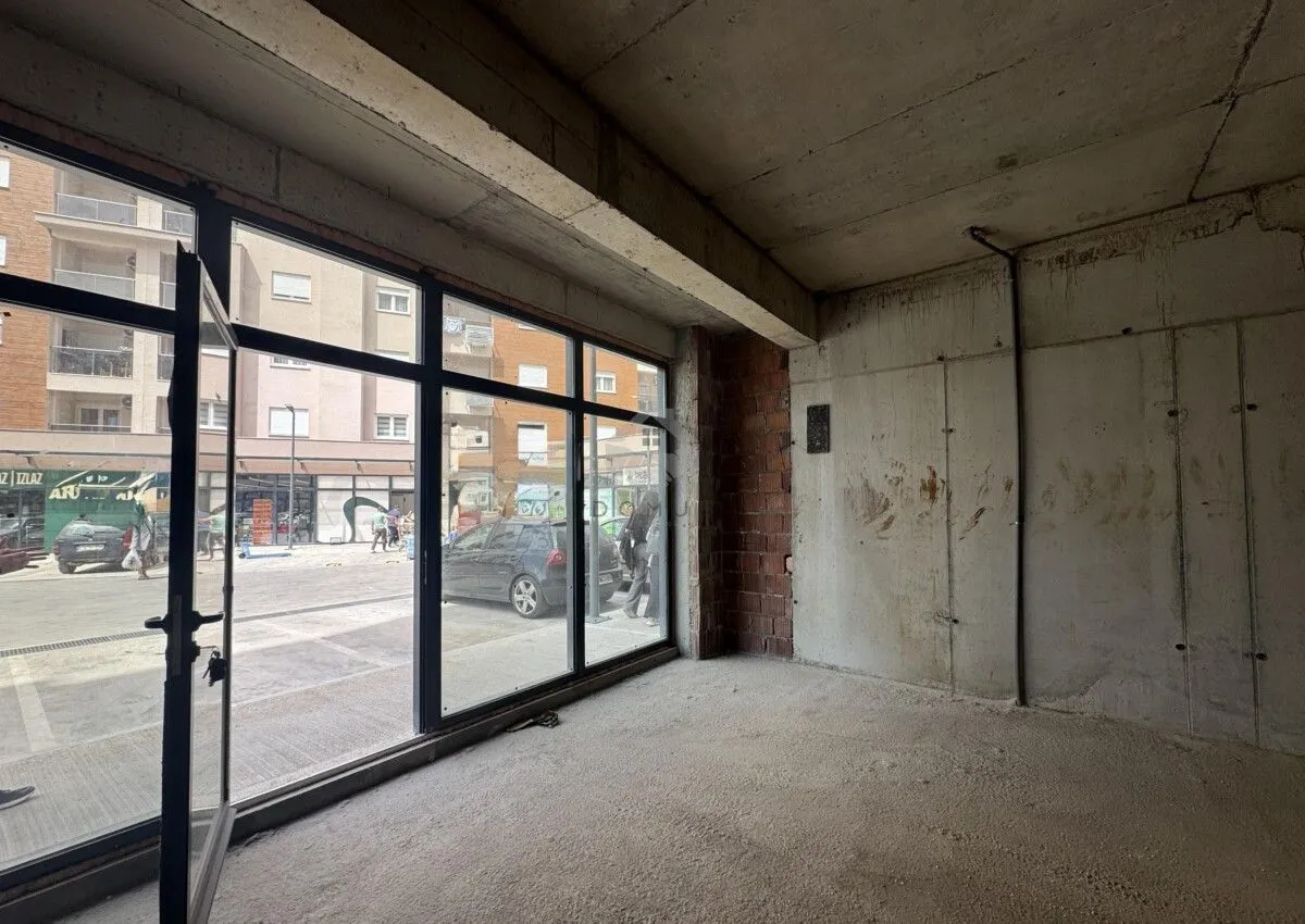 Sale, office space, 100m², Stari Aerodrom, Podgorica
