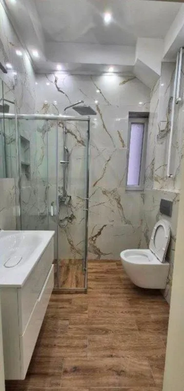 Izdavanje, četvorosoban stan, 144m², Vračar Sve Podlokacije, Beograd