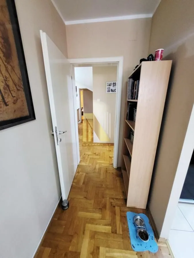 Prodaja, trosoban stan, 80m², Nova Detelinara, Novi Sad Sve Podlokacije