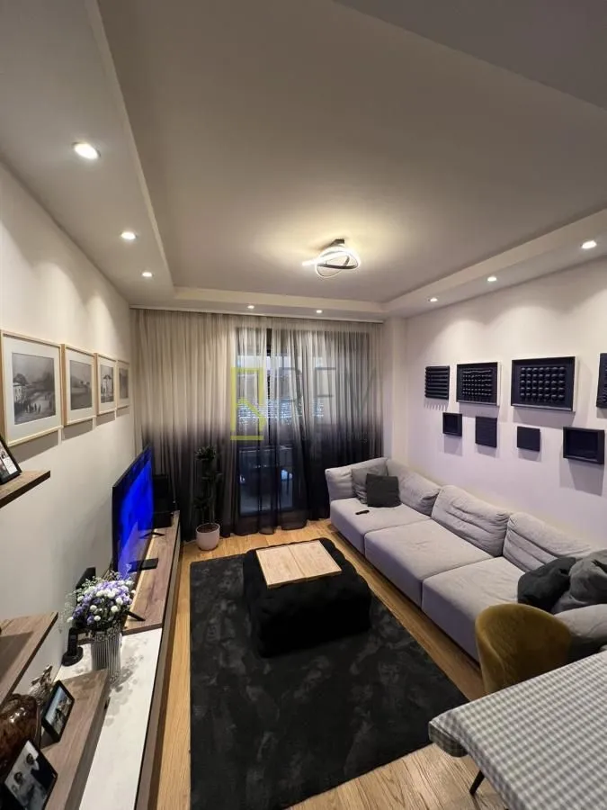 Prodaja, jednosoban stan, 66m², Central Point, Podgorica