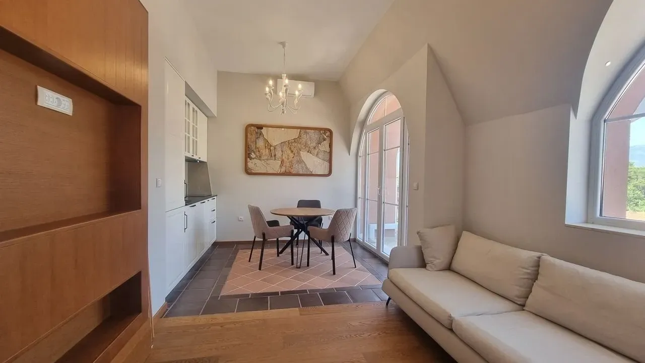 Sale, one bedroom apartment, 49m², Centar, Tivat