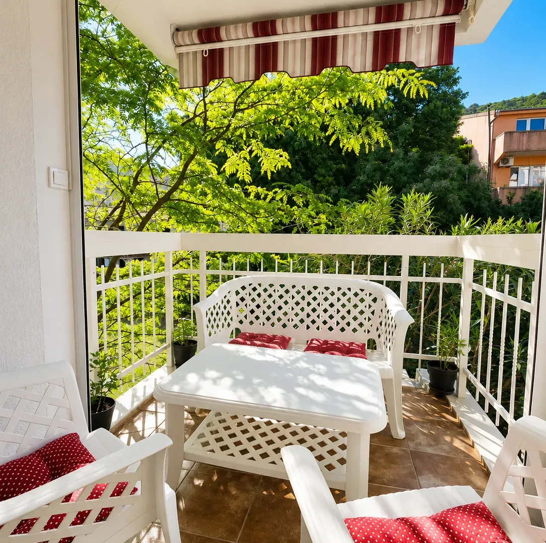 Rent, two bedroom apartment, 52m², Dubovica, Budva