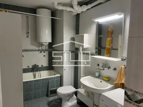 Izdavanje, trosoban stan, 88m², Crveni Krst, Beograd - image 17
