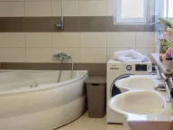 Rent, three bedroom apartment, 150m², Tivat, Crna Gora - image 11