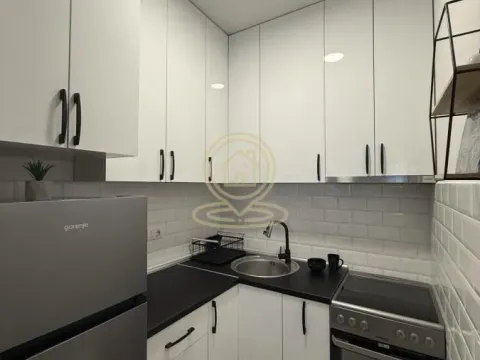 Izdavanje, jednosoban stan, 37m², Adamovićevo Naselje, Novi Sad Sve Podlokacije - image 2