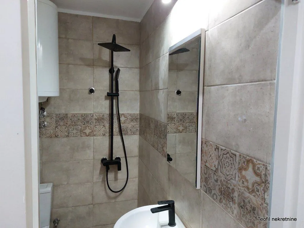 Prodaja, jednosoban stan, 34m², Zemun Save Kovačevića, Zemun Sve Podlokacije