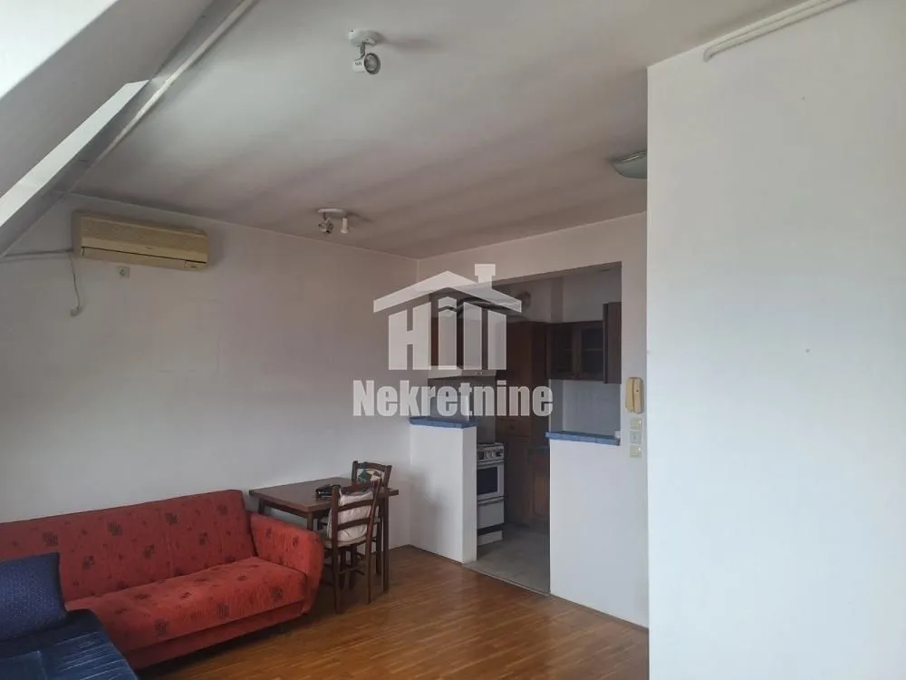 Prodaja, jednosoban stan, 36m², Južni Bulevar, Vračar Sve Podlokacije