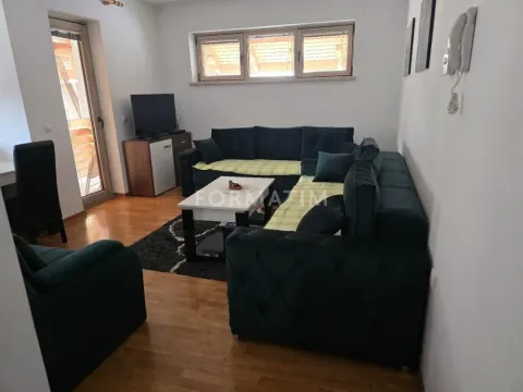 Rent, one bedroom apartment, 40m², Centar, Zlatibor - image 8