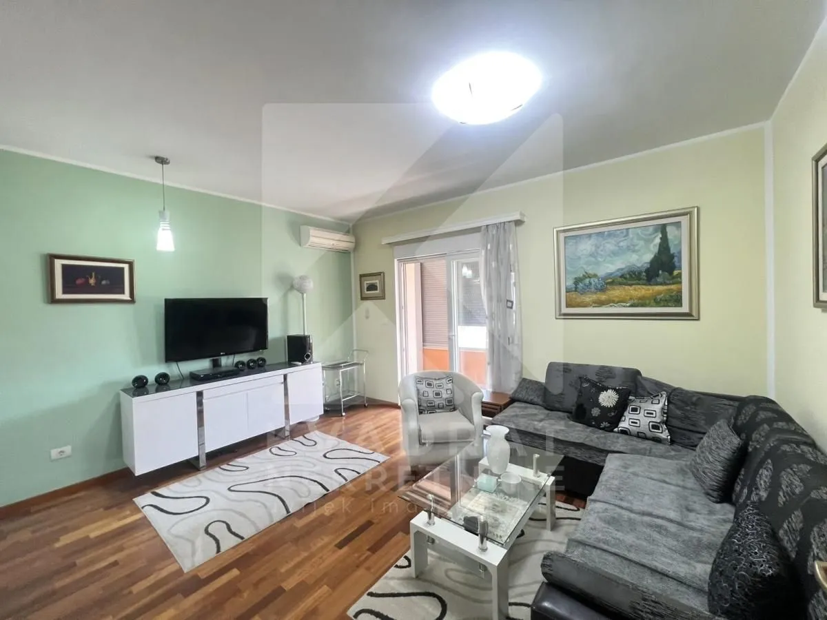 Rent, two bedroom apartment, 75m², City Kvart, Podgorica