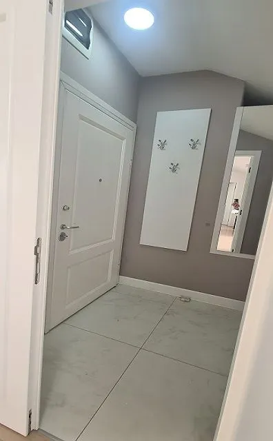 Izdavanje, trosoban stan, 100m², Vračar Hram, Vračar Sve Podlokacije