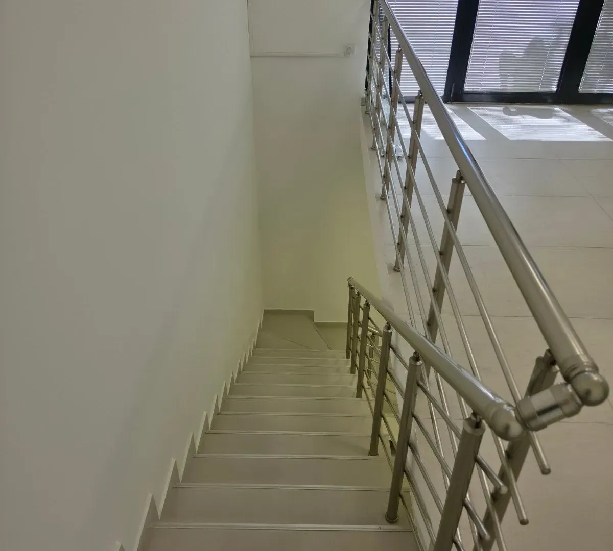 Rent, office space, 115m², Blok 6, Podgorica